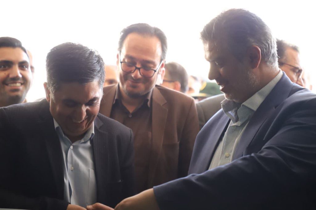 حضور مقامات استانی در افتتاح مدرسه صدف